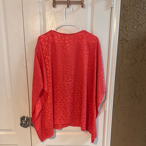 Michael Kors Red Relaxed 3/4 Sleeve Blouse - Picture 2 of 4